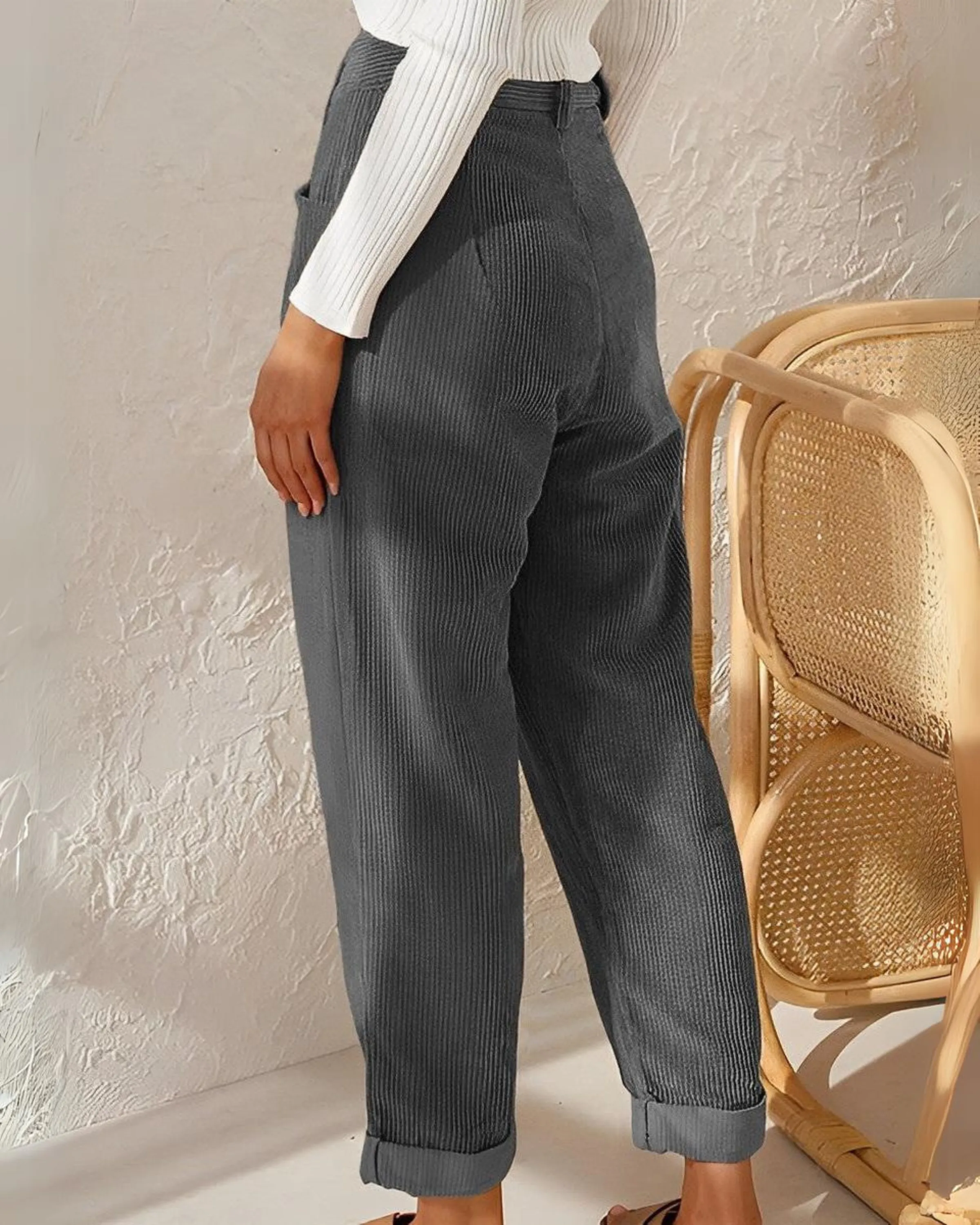 Keira | Retro High-Waisted Corduroy Pants