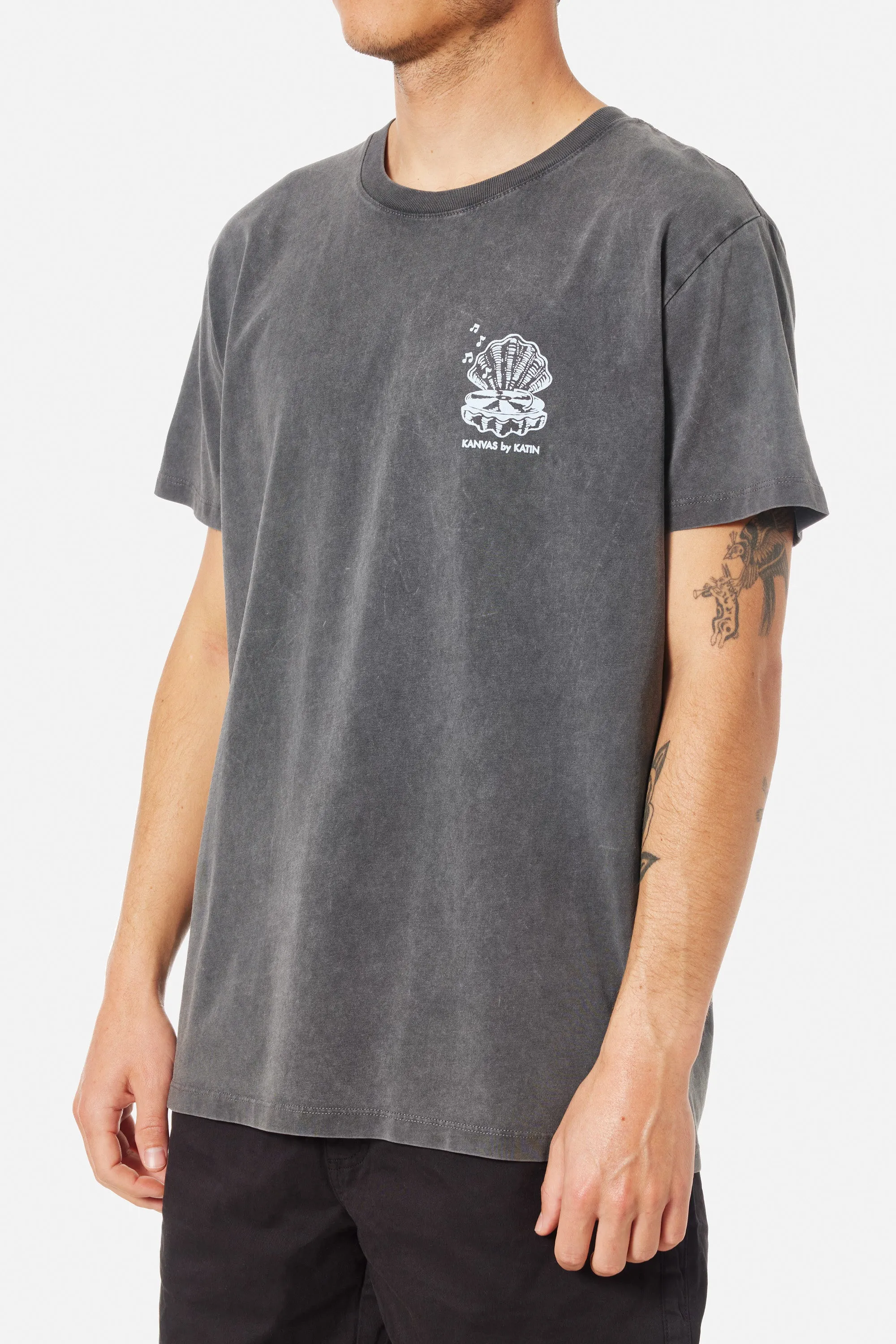VIBRATIONS TEE